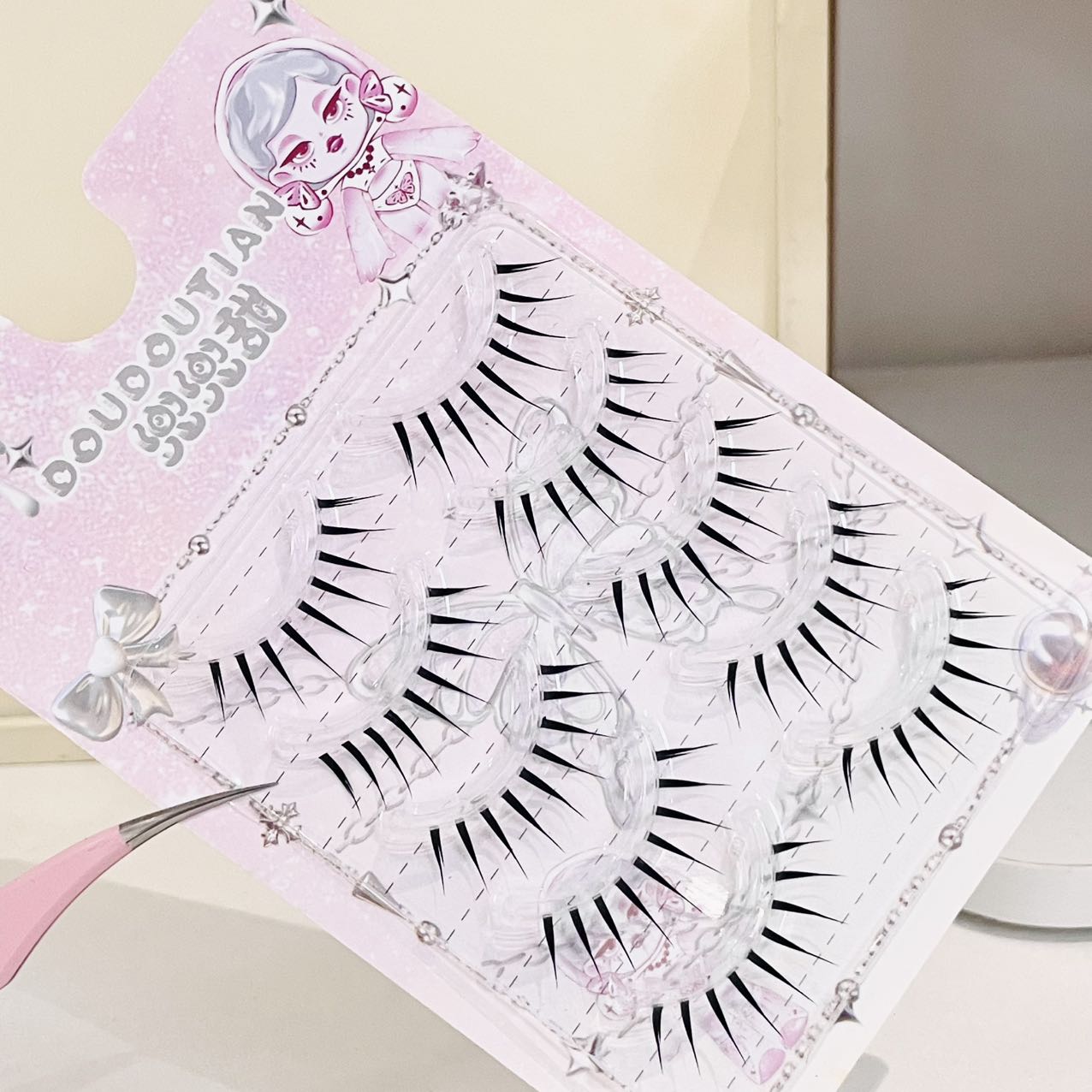Doudoutian Wet Look Spiky Full - đánh giá và giá Eyelash Extension Natural