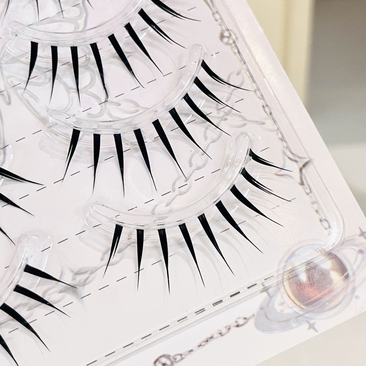 Doudoutian Wet Look Spiky Full - đánh giá và giá Eyelash Extension Natural
